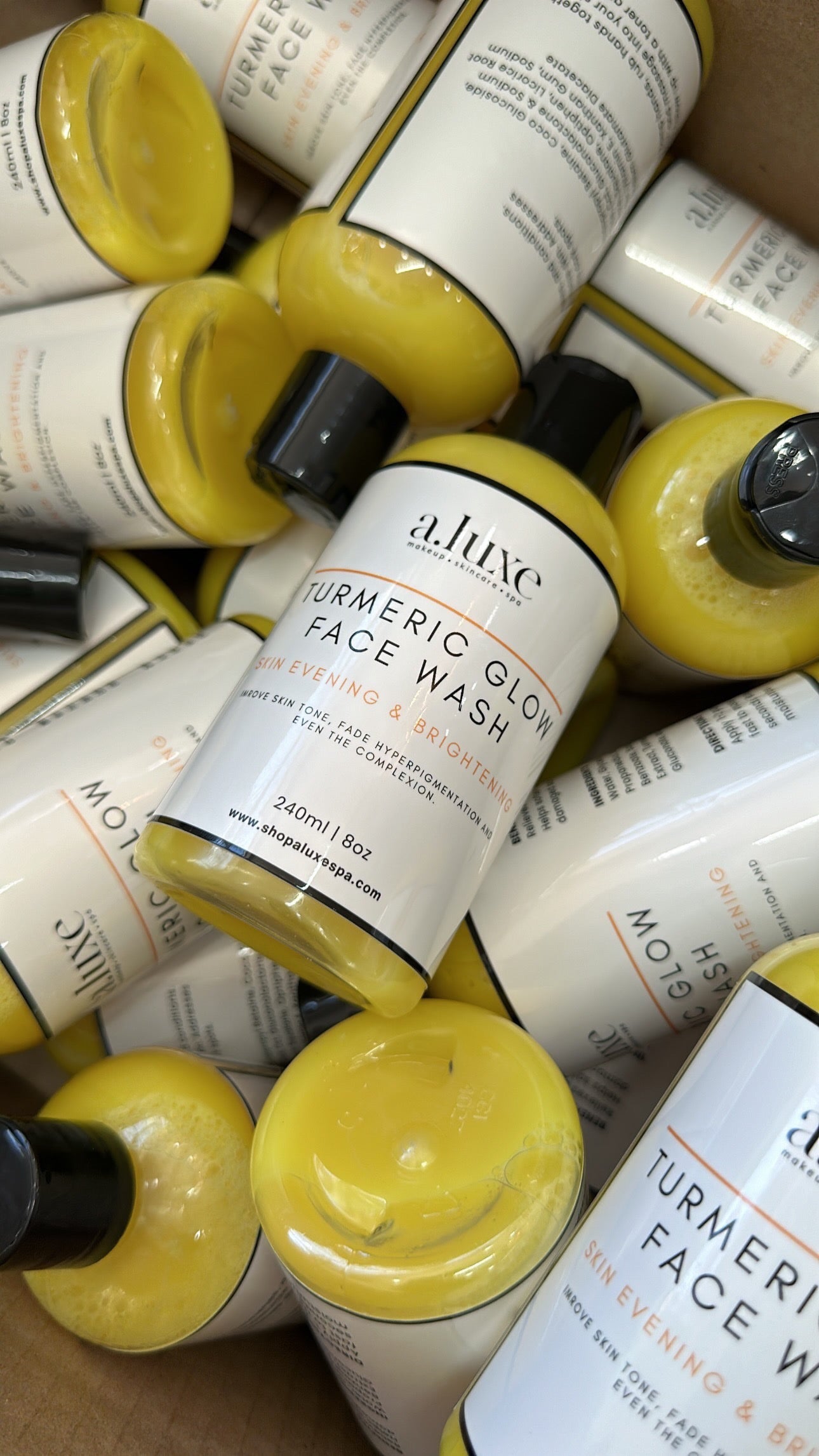 TURMERIC GLOW FACE WASH